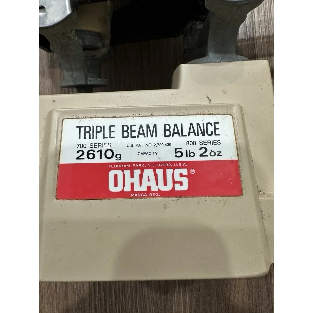 Ohaus Triple Beam Balance 700 / 800 Series 2610g 5lb‎ 2oz Capacity Scale USED